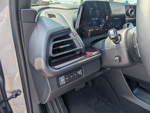 New 2026 Chevrolet Traverse RS AWD/4WD image 21