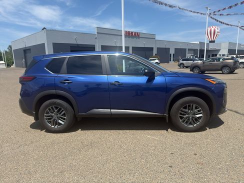 Used 2023 Nissan Rogue S FWD image 4