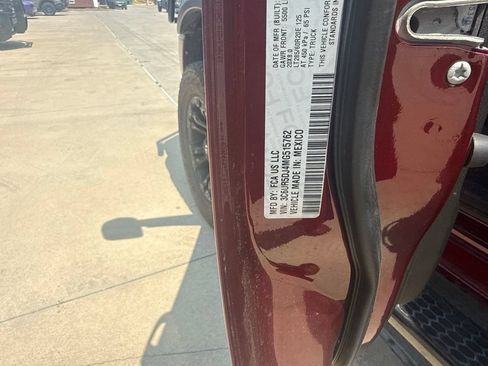 Used 2021 RAM 2500 Lone Star w/ Night Edition AWD/4WD image 13