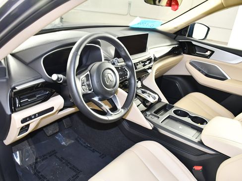 Certified 2025 Acura MDX SH-AWD image 2