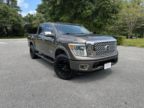Used 2017 Nissan Titan Platinum Reserve AWD/4WD image 39