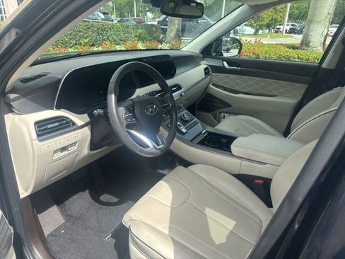 Used 2020 Hyundai Palisade Limited FWD image 2