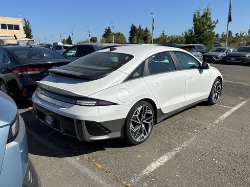 Used 2023 Hyundai Ioniq 6 SEL RWD image 5