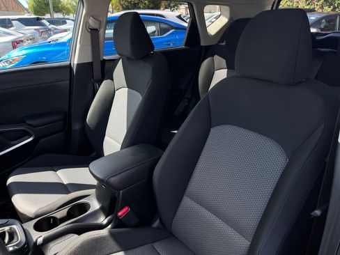 Used 2025 Kia Soul LX w/ LX Technology Package FWD image 36
