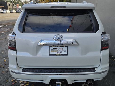 Used 2014 Toyota 4Runner Limited image 6