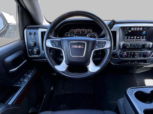 Used 2017 GMC Sierra 1500 SLE w/ SLE Value Package AWD/4WD image 6