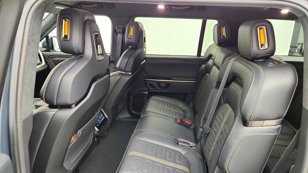 Used 2024 Rivian R1S Adventure Dual AWD/4WD image 22