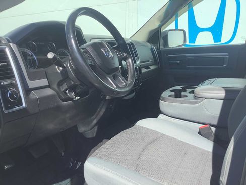 Used 2018 RAM 1500 Big Horn AWD/4WD image 3