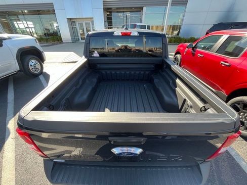 Used 2024 Ford Maverick XL image 11