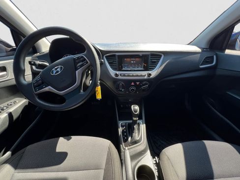 Used 2021 Hyundai Accent SE image 12