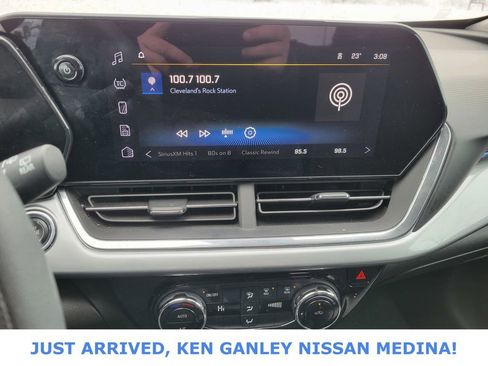 Used 2024 Chevrolet Trax LT image 10