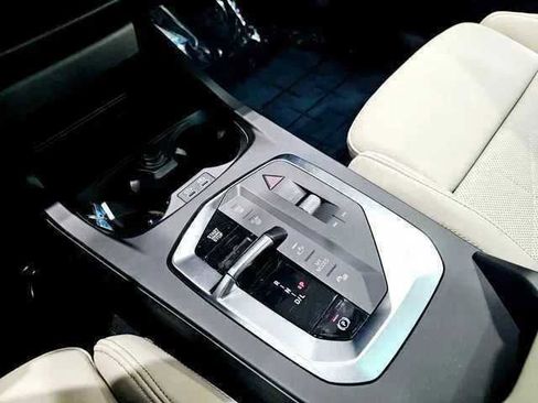 Certified 2025 BMW 228i xDrive w/ Premium Package AWD/4WD image 17