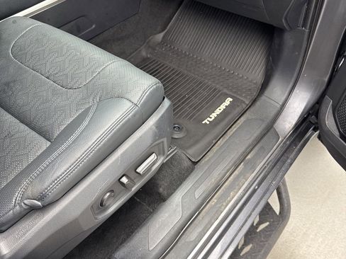 Used 2024 Toyota Tundra Limited AWD/4WD image 30