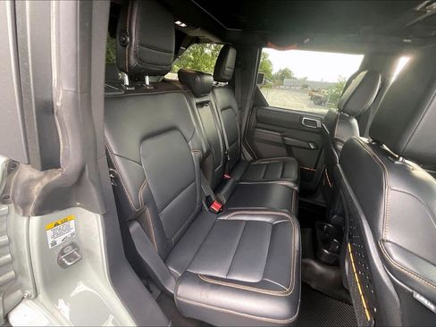 Used 2024 Ford Bronco Badlands AWD/4WD image 24