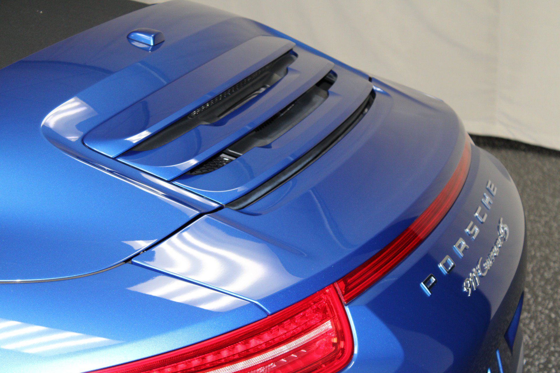 Used 2016 Porsche 911 Carrera 4S AWD/4WD image 19