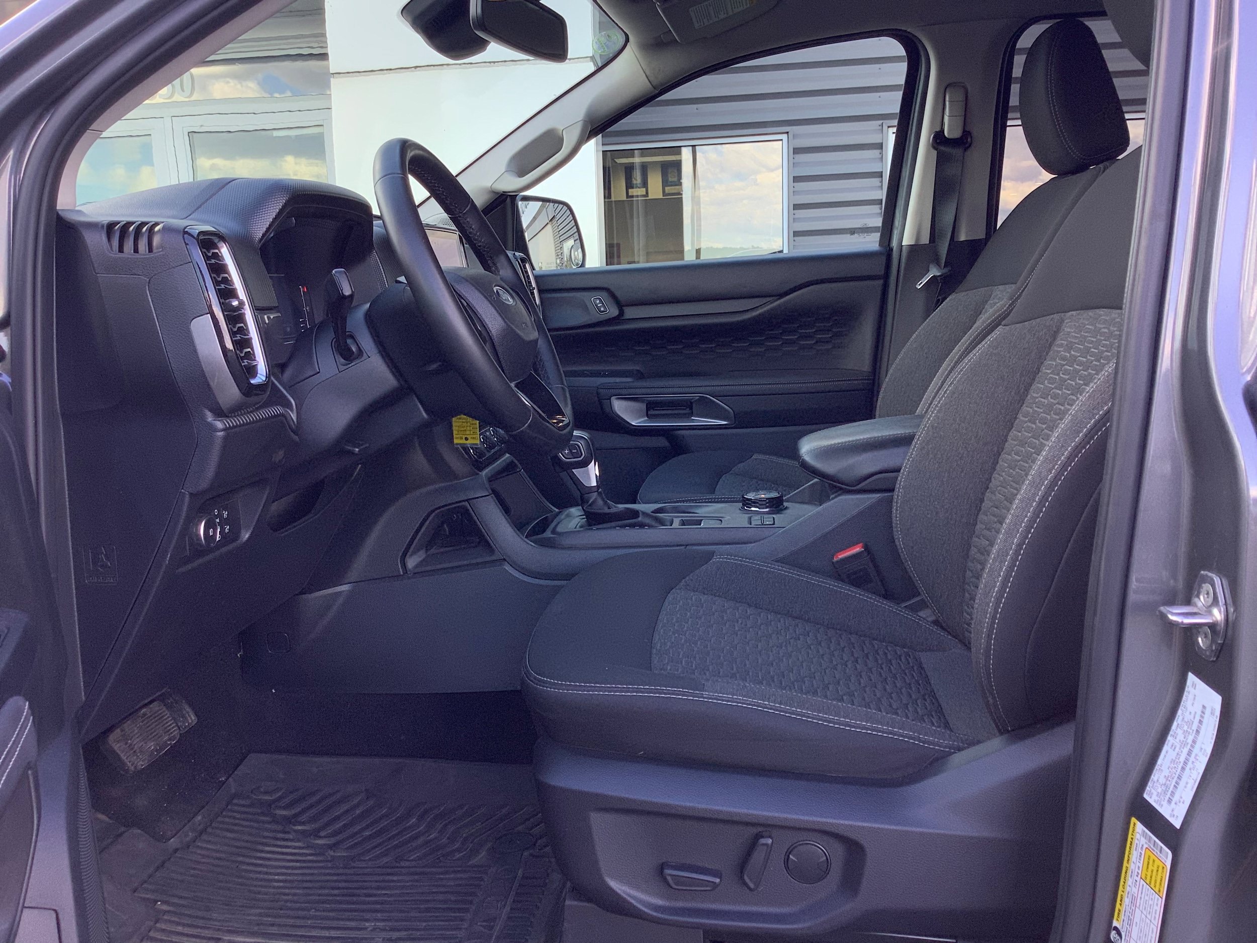 Used 2024 Ford Ranger XLT w/ Equipment Group 301A High AWD/4WD image 8