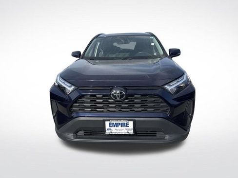 Used 2025 Toyota RAV4 XLE AWD/4WD image 11