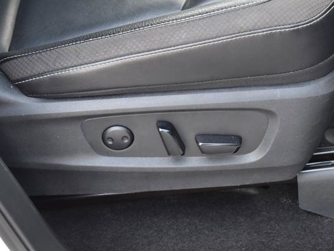 Used 2024 Nissan Pathfinder SL FWD image 75