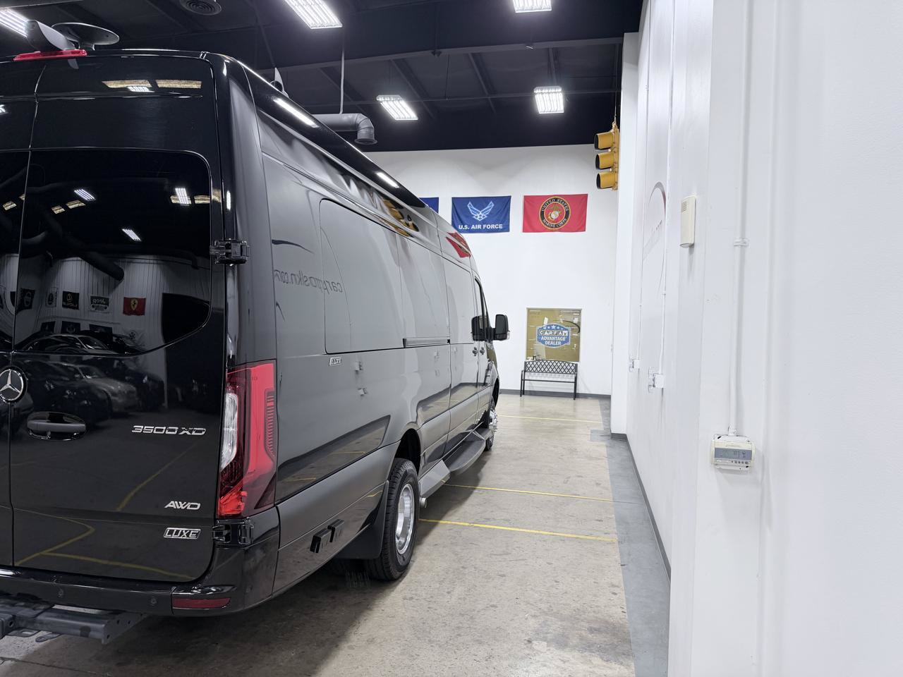 Used 2023 Mercedes-Benz Sprinter 3500 image 18