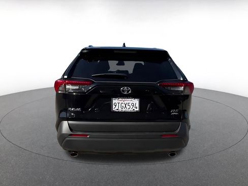 Used 2025 Toyota RAV4 XLE image 12