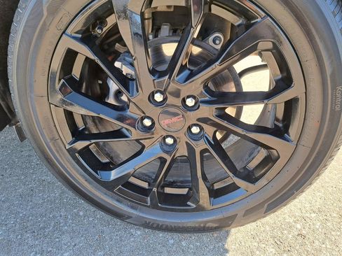 Used 2023 GMC Terrain SLE w/ Driver Convenience Package image 24