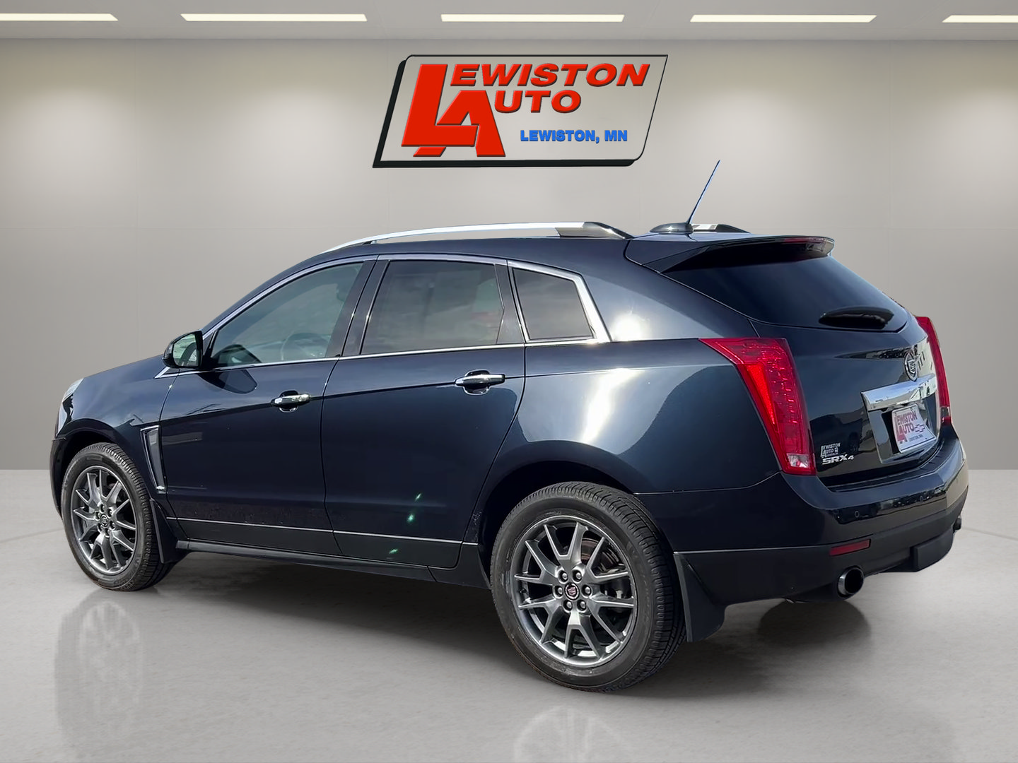 Used 2015 Cadillac SRX Premium AWD/4WD image 3