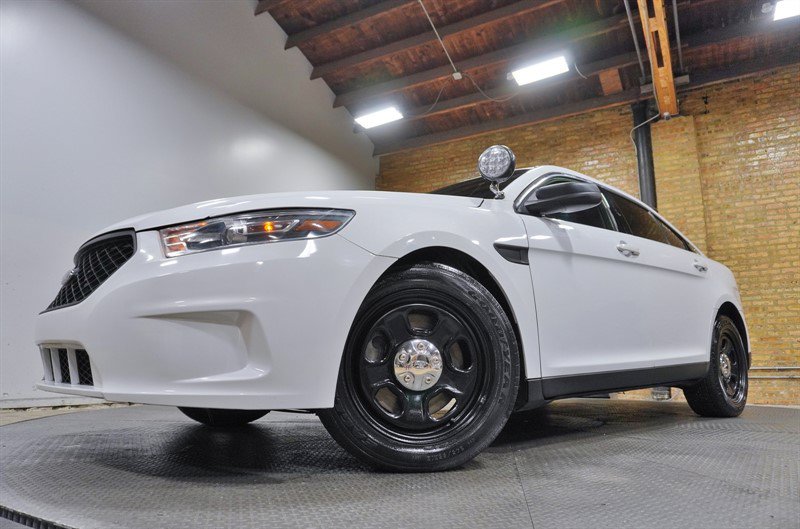 Used 2018 Ford Taurus Police Interceptor AWD image 3