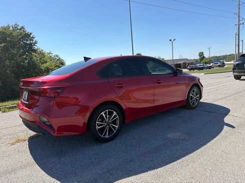 Used 2023 Kia Forte LXS FWD image 3