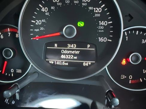 Used 2012 Volkswagen Beetle 2.0T image 9