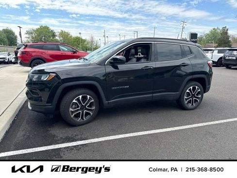 Used 2023 Jeep Compass Limited AWD/4WD image 6