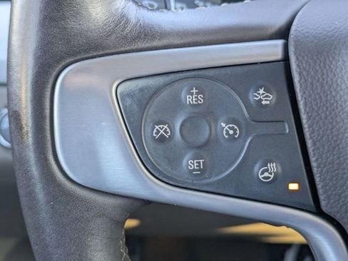 Used 2017 GMC Yukon SLT w/ Premium Edition image 17