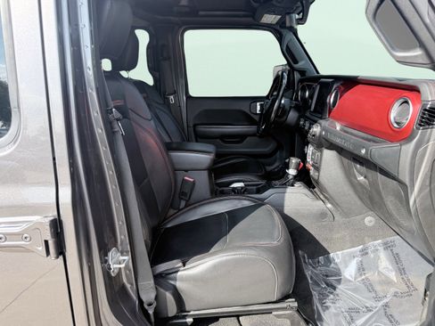Used 2021 Jeep Wrangler Unlimited Rubicon image 37