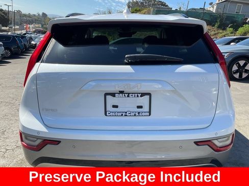 Used 2025 Kia Niro Wave w/ Wave Preserve Package FWD image 5