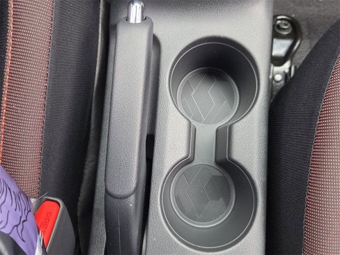 New 2025 Nissan Versa SR image 18