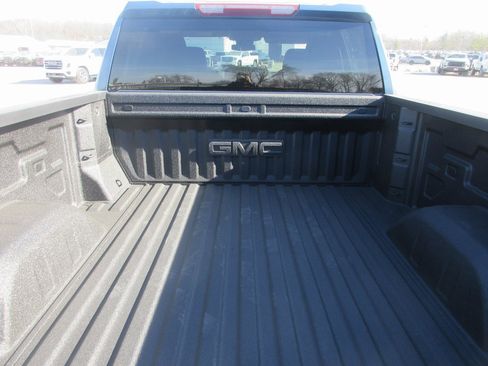 New 2026 GMC Sierra 1500 Elevation image 7