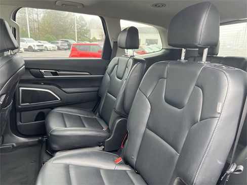 Certified 2025 Kia Telluride S image 23