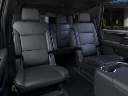 New 2026 Chevrolet Tahoe High Country w/ LPO, Illumination Package AWD/4WD image 17