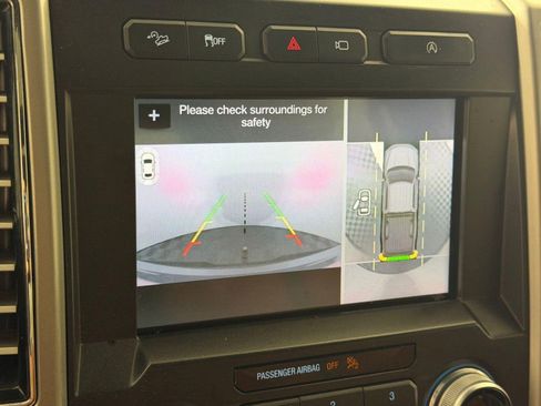 Used 2018 Ford F150 King Ranch w/ Equipment Group 601A Luxury AWD/4WD image 27