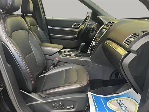 Used 2018 Ford Explorer Sport AWD/4WD image 24