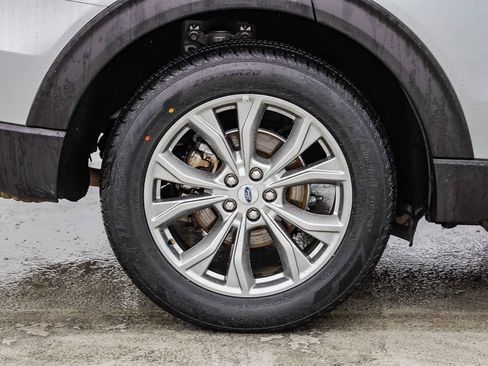 Used 2023 Ford Explorer Limited image 12