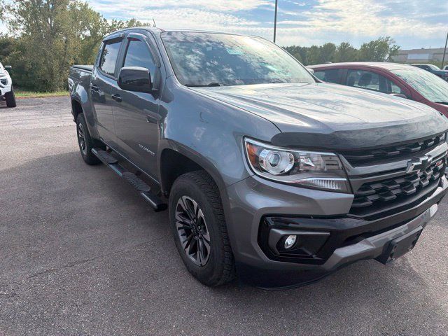Used 2021 Chevrolet Colorado Z71 w/ Safety Package AWD/4WD image 9