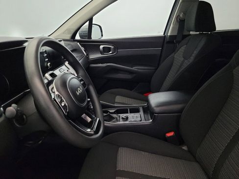 Used 2023 Kia Sorento LX FWD image 17