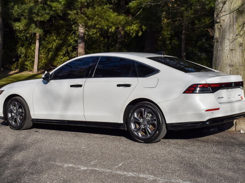 Used 2024 Honda Accord EX-L image 6