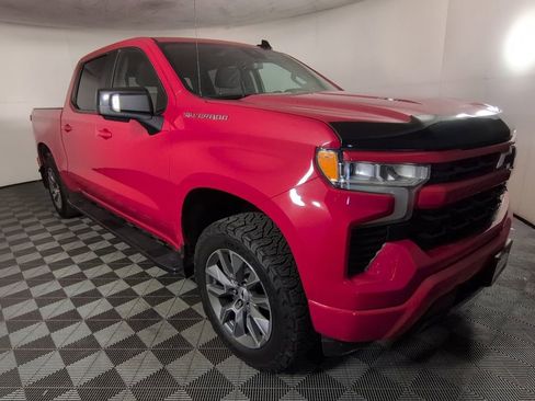 Used 2023 Chevrolet Silverado 1500 RST w/ Convenience Package II AWD/4WD image 3