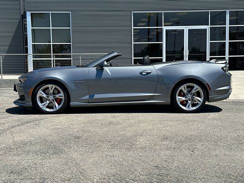 Used 2020 Chevrolet Camaro SS w/ LPO, Ground Effects Package RWD image 7