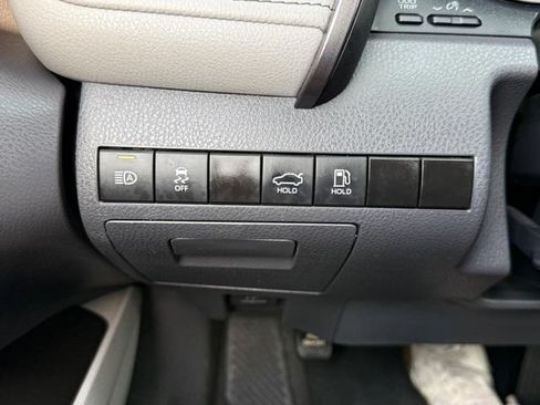 Used 2024 Toyota Camry SE FWD image 23