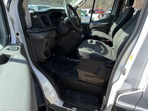 Used 2024 Ford Transit 350 XLT image 18
