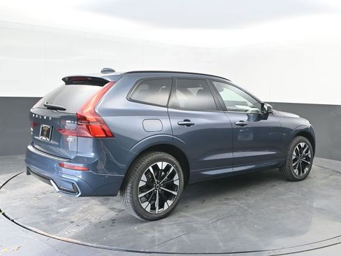 New 2026 Volvo XC60 B5 Plus w/ Protection Package Premier AWD/4WD image 7