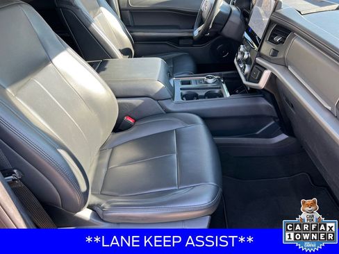 Used 2024 Ford Expedition Max XLT image 15