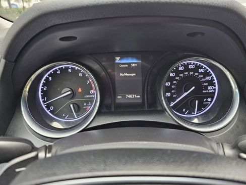 Used 2018 Toyota Camry SE image 11